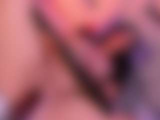 Live cam show with SweetieCloe - Asshole on Camming Site