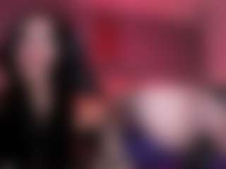Live cam show with SweetieCloe - Oil on Milfs Live