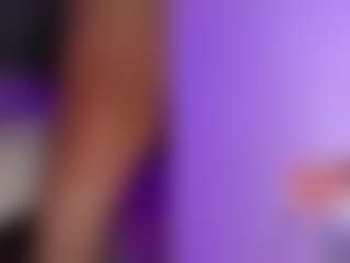 Live cam show with EvaSingh - Public on Streamer API
