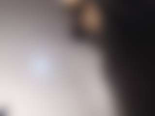 Live cam show with GlazedBunzz - Sucking on CamSodaAdn