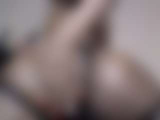GlazedBunzz's Live Sex Cam Show