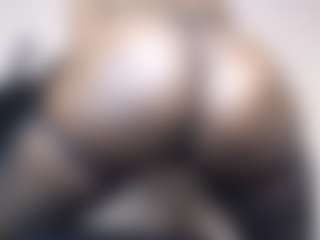 GlazedBunzz's Live Sex Cam Show