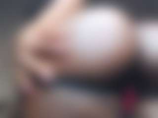 GlazedBunzz's Live Sex Cam Show