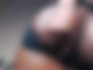 GlazedBunzz's Live Sex Cam Show