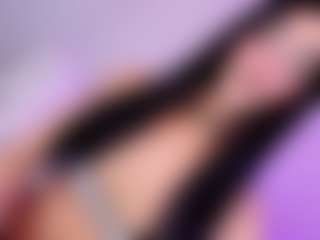 Live cam show with Keyspriincess - Small Tits on CamSextacy