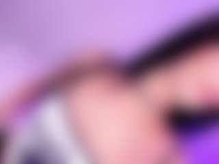 Live cam show with Keyspriincess - Black Hair on Camsoda