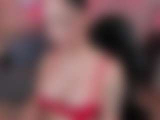 Live cam show with Maggietime - Shaved on Cam Slut