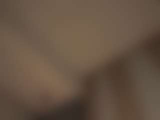 Live cam show with Maggietime - Butt Plug on CamwithHer