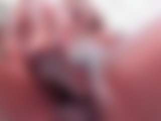 Live cam show with Karina - Shaved Pussy on Camsoda