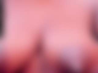 Live cam show with Karina - Strip on SinfulBabes