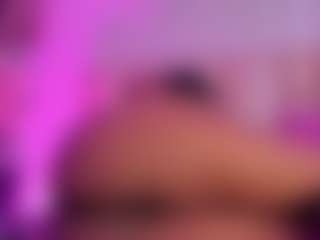 Live cam show with VayoLeen - Tiny Tits on EXY
