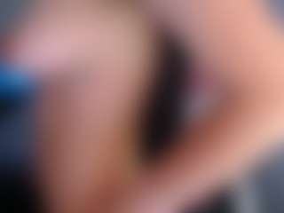 Live cam show with AylaMurray - Deepthroat on Cam Slut