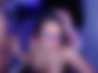 Live cam show with AylaMurray - Brown Eyes on WildCum