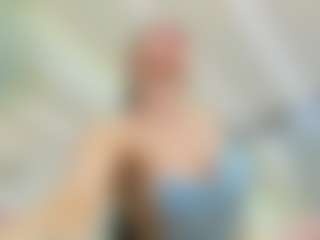 Live cam show with YanaMiana - Big Tits on hrnylive.com