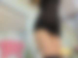 YanaMiana's Live Sex Cam Show