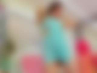 YanaMiana's Live Sex Cam Show