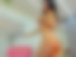 YanaMiana's Live Sex Cam Show