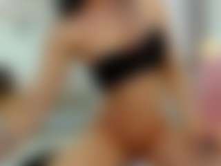 YanaMiana's Live Sex Cam Show