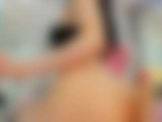 YanaMiana's Live Sex Cam Show