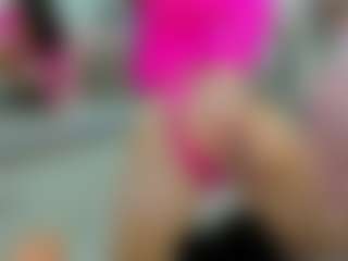 YanaMiana's Live Sex Cam Show
