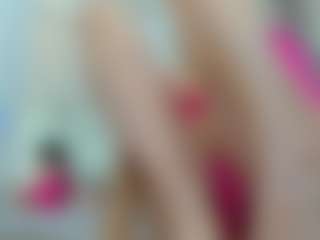 YanaMiana's Live Sex Cam Show