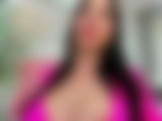 Live cam show with YanaMiana - Bedroom on StripNow