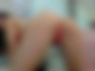 YanaMiana's Live Sex Cam Show
