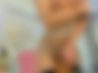YanaMiana's Live Sex Cam Show