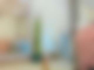 YanaMiana's Live Sex Cam Show