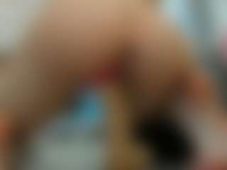 YanaMiana's Live Sex Cam Show