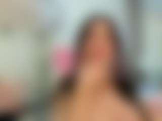 YanaMiana's Live Sex Cam Show