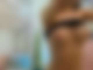 YanaMiana's Live Sex Cam Show