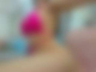 YanaMiana's Live Sex Cam Show