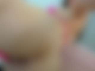 YanaMiana's Live Sex Cam Show