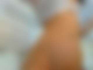 YanaMiana's Live Sex Cam Show