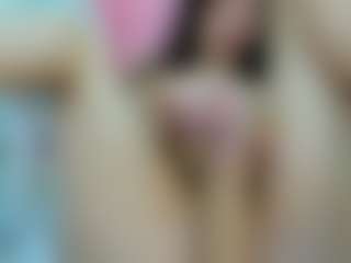 YanaMiana's Live Sex Cam Show