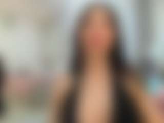 YanaMiana's Live Sex Cam Show
