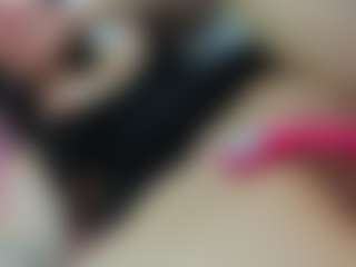 YanaMiana's Live Sex Cam Show