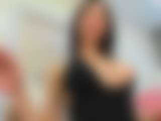 YanaMiana's Live Sex Cam Show