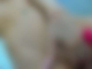 YanaMiana's Live Sex Cam Show