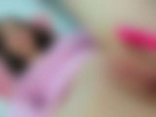 YanaMiana's Live Sex Cam Show