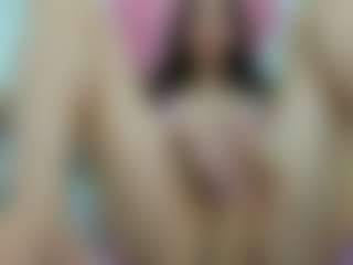 YanaMiana's Live Sex Cam Show