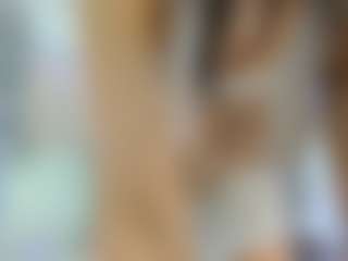 Live cam show with YanaMiana - Upskirt on Milfs Live