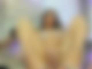 YanaMiana's Live Sex Cam Show