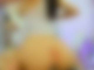 YanaMiana's Live Sex Cam Show