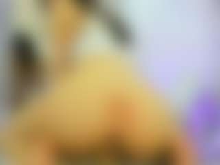 YanaMiana's Live Sex Cam Show