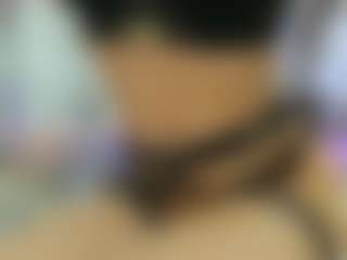 Live cam show with YanaMiana - Fingering on Gym Cam Girls