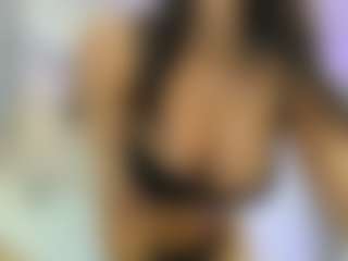 Live cam show with YanaMiana - Deepthroat on AdultVida.com