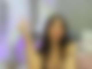 YanaMiana's Live Sex Cam Show