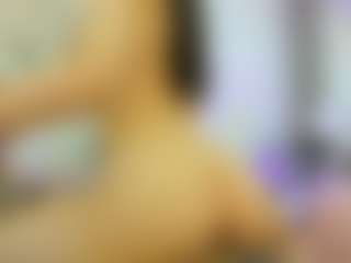 YanaMiana's Live Sex Cam Show